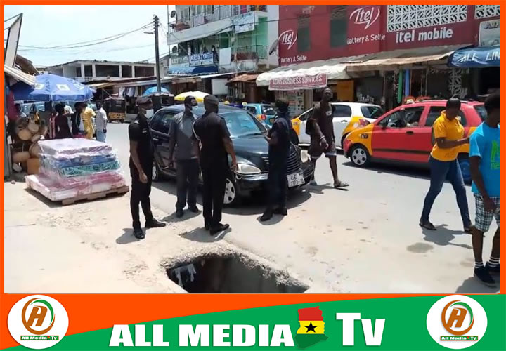 Police on a manhunt for 4 suspected armed robbers who shot and stole money from a man in Cape Coast