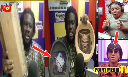 Ei..Ajagurajah Storms Fm Station With Apotoyowa & Kitchen Chair To Demonstrates.